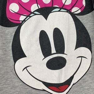 Disney Minnie W/ Pink Polka Dot Bow Gray Tshirt